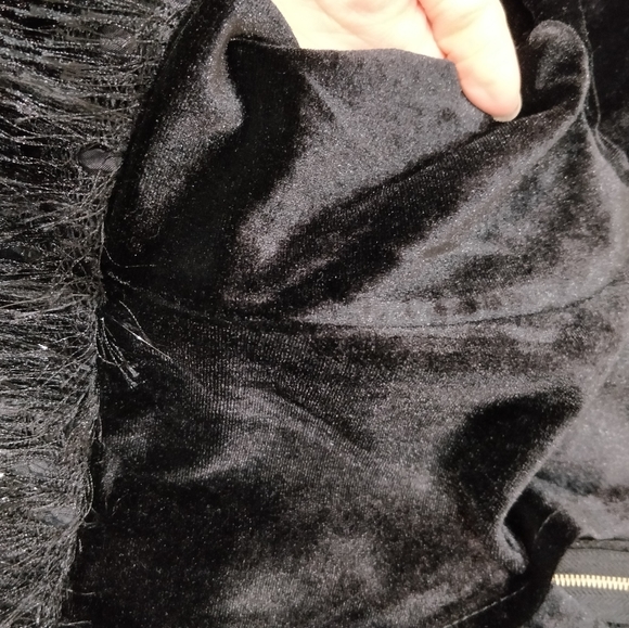 Velvety frills long sleeve mini dress - Picture 8 of 11